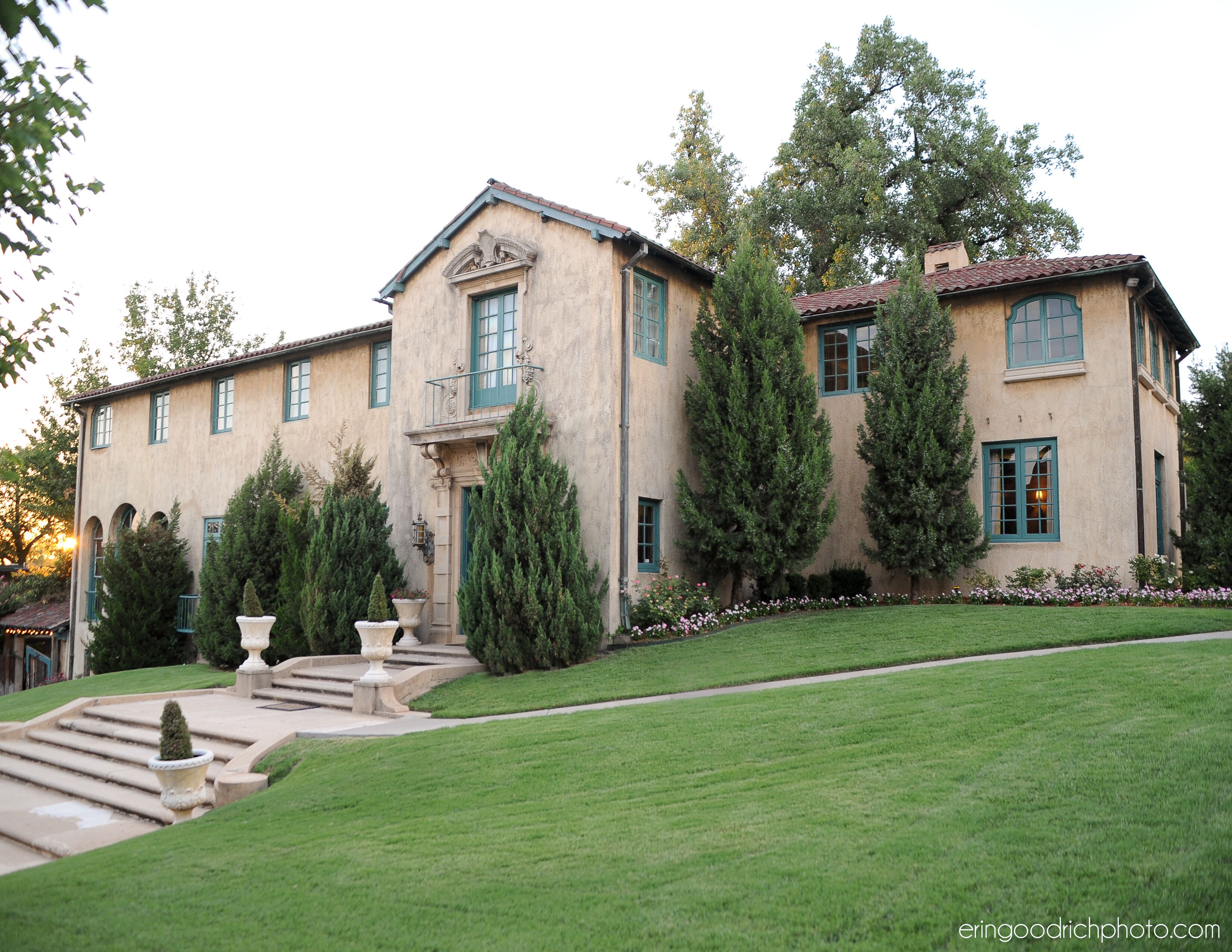 The Dresser Mansion Reception Venues Tulsa Ok