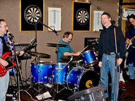 The Hess Tones - Cover Band - Kirtland, OH - Hero Gallery 3