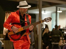 Vadim Brunell - Flamenco Guitarist - Los Angeles, CA - Hero Gallery 4
