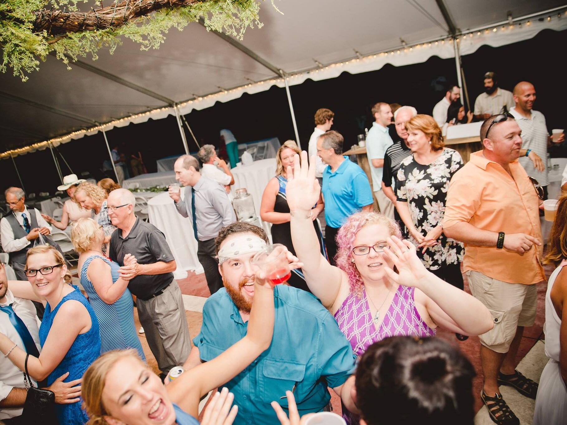 Elissa & Kyle's wedding- dancing all night long! 