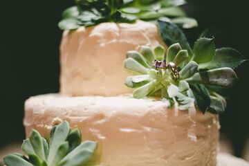 Crema Bakery And Cafe Wedding Cakes The Knot