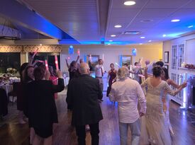 1021 Events - DJ - Fort Atkinson, WI - Hero Gallery 1