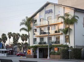 Hotel Erwin - High Rooftop Lounge - Rooftop Bar - Los Angeles, CA - Hero Gallery 4
