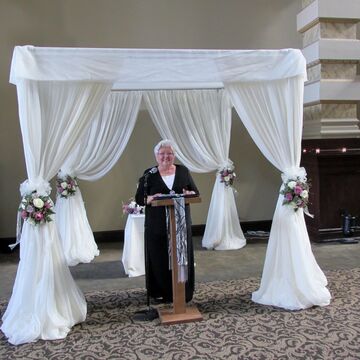 A Reverend for Your Wedding - Rev. Christine - Wedding Officiant - Brookfield, WI - Hero Main