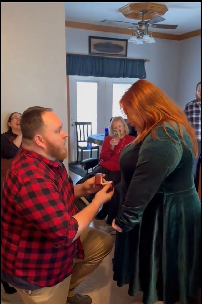 Chris proposes to Samantha 