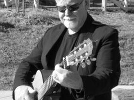 Les Farrington - Acoustic Guitarist - Palm Desert, CA - Hero Gallery 1