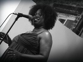 Michele Thomas  - Jazz Singer - Chicago, IL - Hero Gallery 1