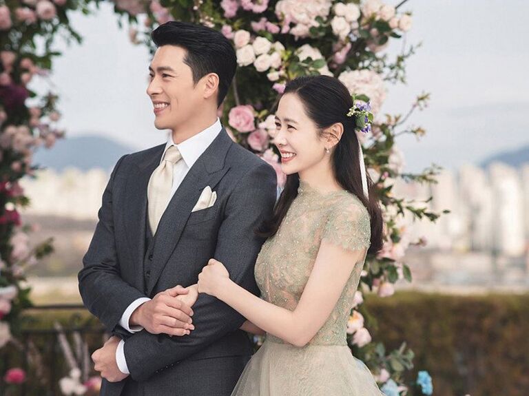 Son Ye-jin wearing sage green Vera Wang reception wedding dress