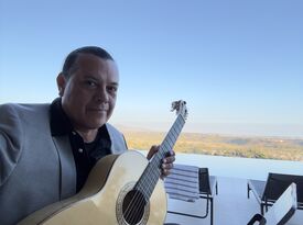 Horacio Jones - Guitarist San Diego - Classical Guitarist - San Diego, CA - Hero Gallery 2