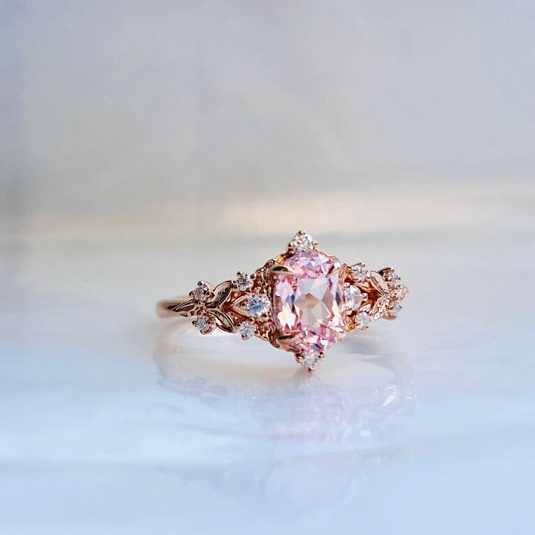 20 Fantasy Engagement Rings for a Fairytale Marriage