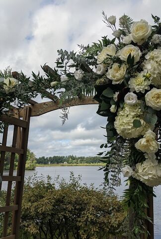 The Green Griffin | Kingston, NH Florists - The Knot