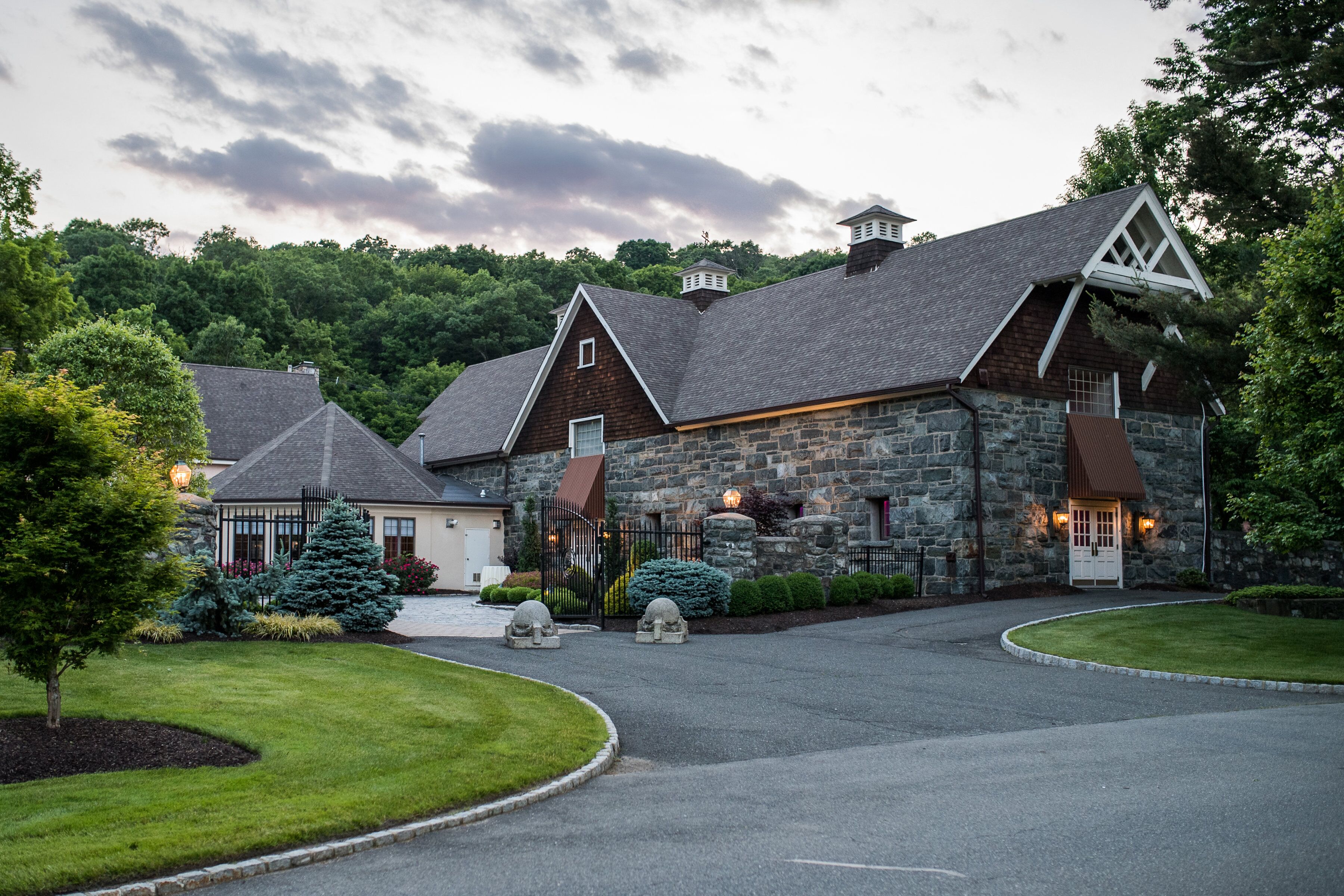 Smoke Rise Village Inn | Reception Venues - Kinnelon, NJ