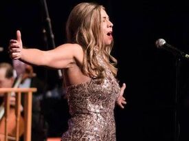 Stephanie McCranie  - Classical Singer - Tampa, FL - Hero Gallery 2