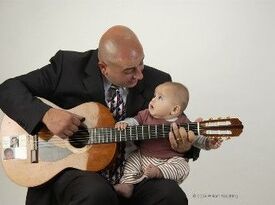 Antonio Soriano - Latin Guitarist - Chicago, IL - Hero Gallery 1