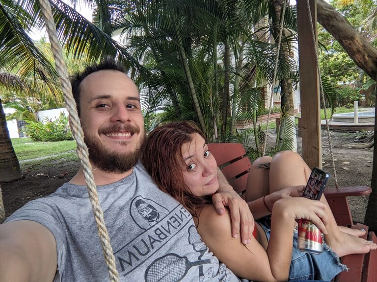 ¡Un día en la playa! La noche anterior, se escapó el perro de Marsela, por suerte lo agarramos. Para este momento, ya estaban planeadas nuestras vacaciones a New Orleans para ver a unos amigos (Daniel y Sofía) y, de paso, proponerle matrimonio a Claudia.