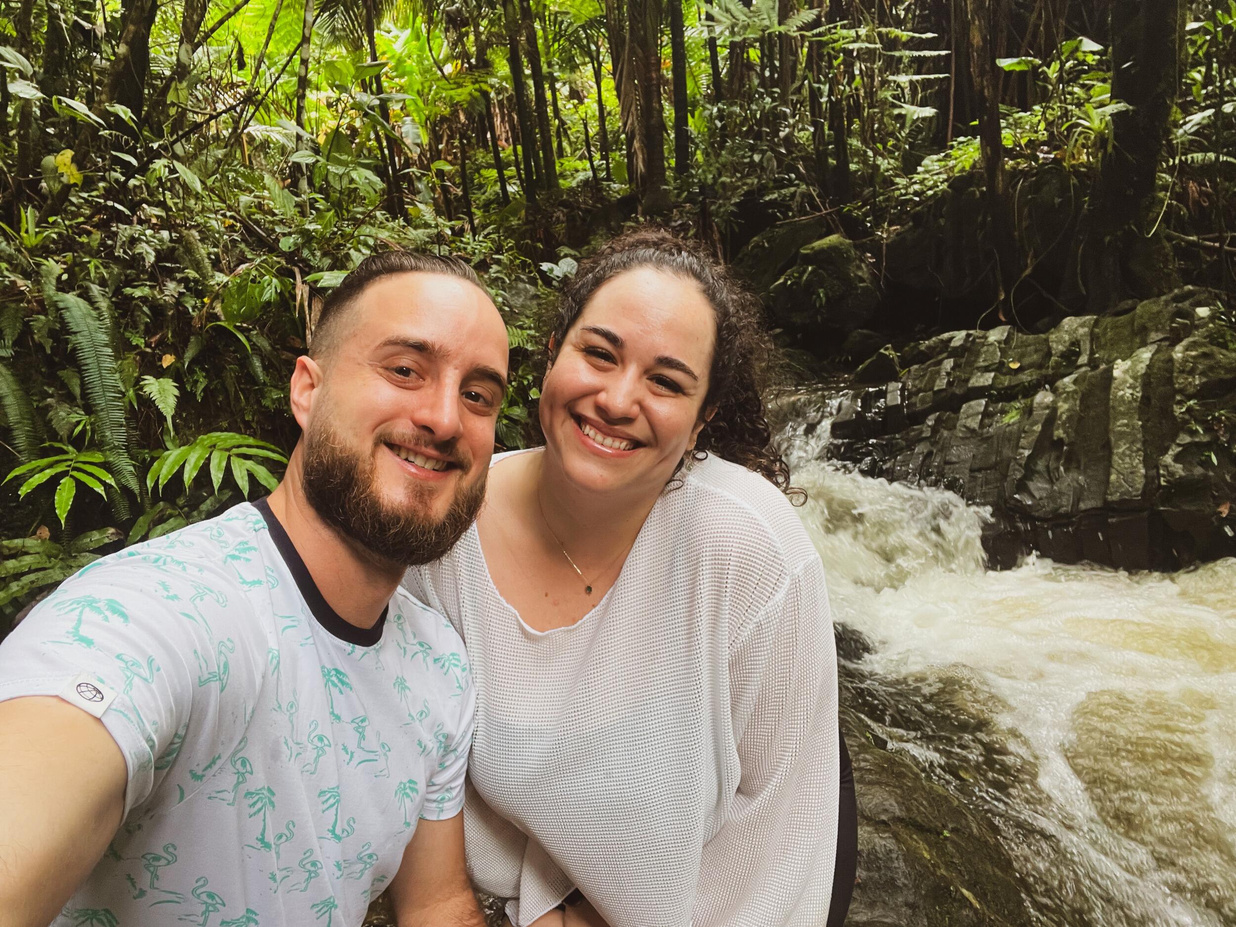 They loved Puerto Rico so much that they booked a return trip for Josué’s birthday just two months later. • Les gustó tanto Puerto Rico que reservaron otro viaje para el cumpleaños de Josué solo dos meses después.