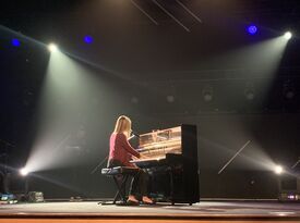 Andrea Hamilton - Singing Pianist - Ontario, CA - Hero Gallery 4