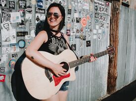 Erin McAndrew - Acoustic Guitarist - Philadelphia, PA - Hero Gallery 1