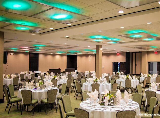 Crowne Plaza Lombard Downers Grove | Glen Ellyn, IL Reception Venues ...