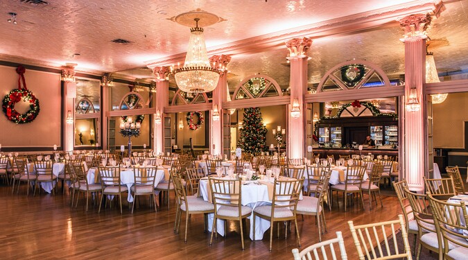 Austin club wedding | Honestweddingadvice.com