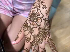 Artful Faces and Henna Hues - Face Painter - Arlington, MA - Hero Gallery 1