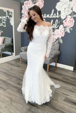 Amanda's Bridal & Tux | Bridal Salons - The Knot