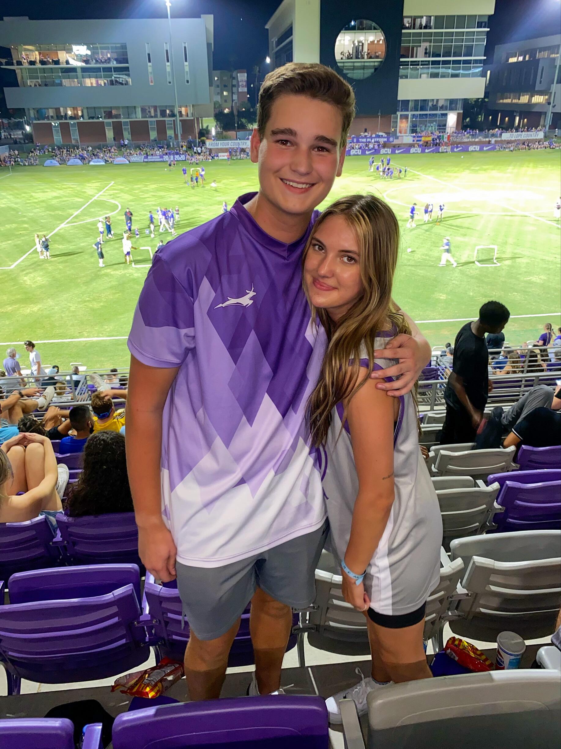 Benjamin and Kensie finally see each other again after a whole summer apart!