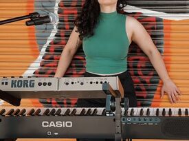 Jenn DeSantis - Singing Pianist - White Plains, NY - Hero Gallery 2