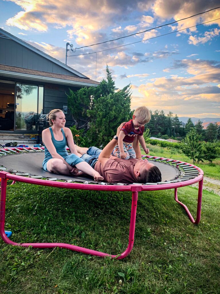 We always visit Brett's 3 brothers in the summer and enjoy soaking up the Okanagan sun!
