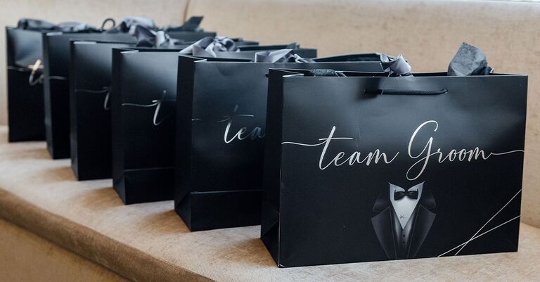 make your wedding party members feel special with gifts or notes
