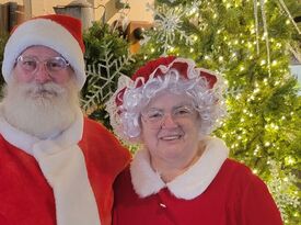Santa Claus Holiday Entertainers - Santa Claus - Raleigh, NC - Hero Gallery 2