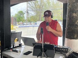 DJ Bruce - The Tropical Daze - DJ - Burlington, ON - Hero Gallery 4