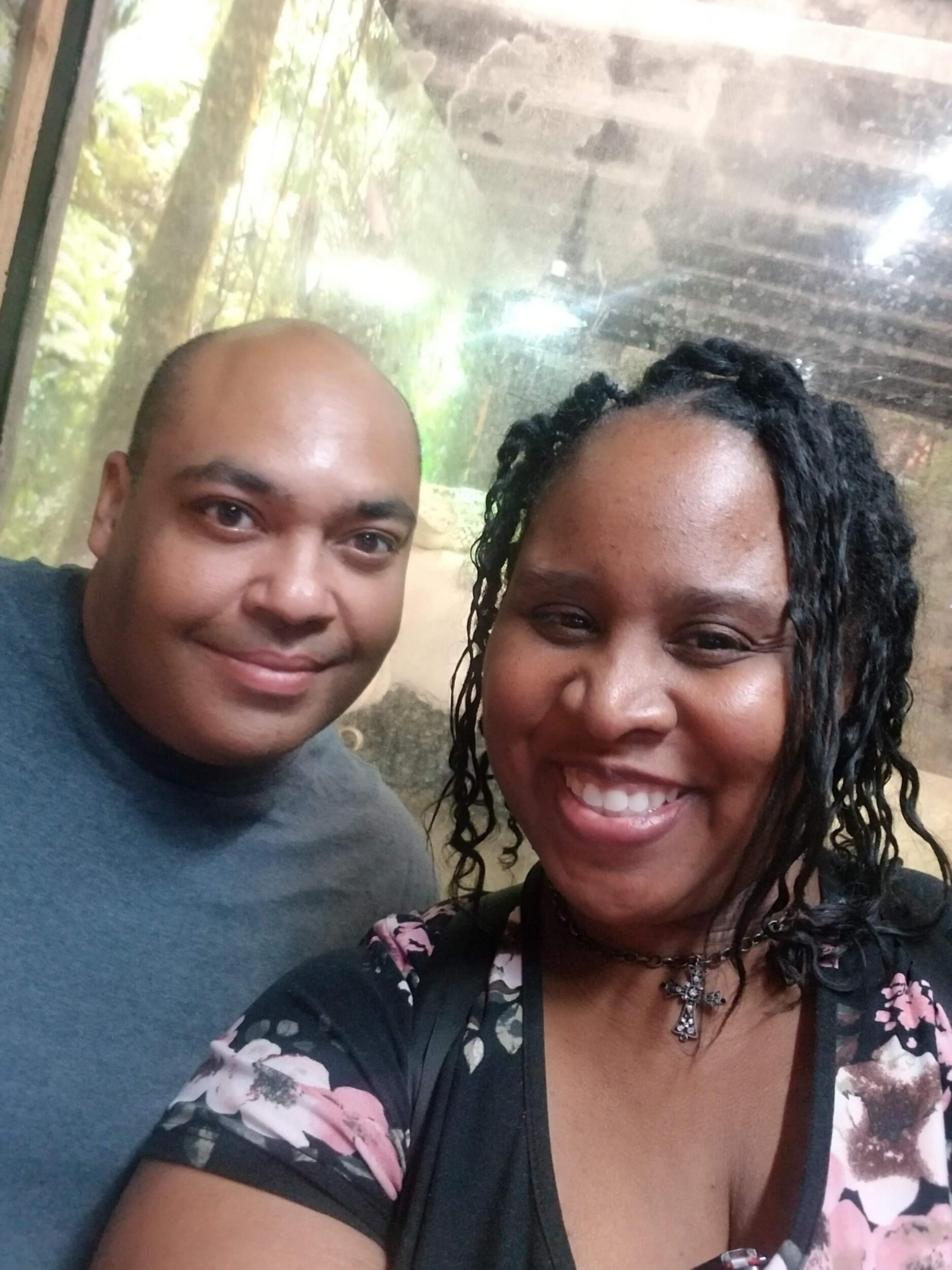 Ahh ..the Petting Zoo.. Asked Tony about the details.. Never stand too close to a Lion cage....