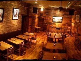 Uncommon Ground (Lakeview) - Music Room - Restaurant - Chicago, IL - Hero Gallery 1