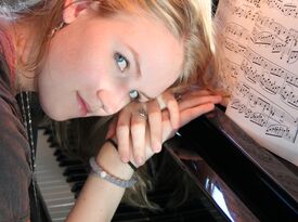 Anna Unterreiner, Pianist - Pianist - Huntington Beach, CA - Hero Gallery 2