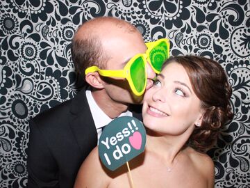 GLENDALE PHOTO BOOTH RENTAL AND PHOTOGRAPHY - Photographer - Glendale, CA - Hero Main
