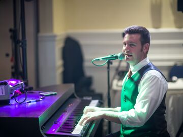 Mobile Dueling Piano Shows - Dueling Pianist - Detroit, MI - Hero Main