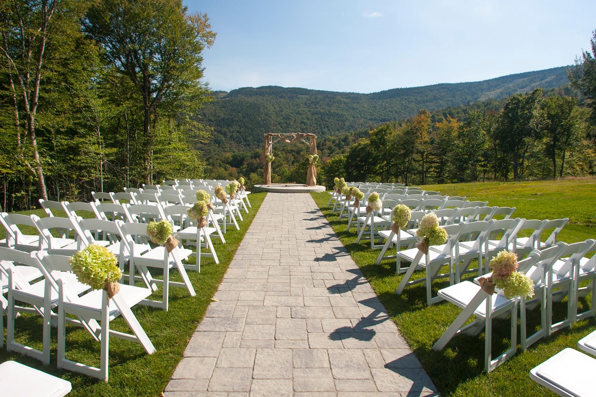 Amazing River Wedding Venues of the decade The ultimate guide 