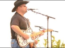 Chris Robertson And The Country Music Band - Country Band - Clarksville, TN - Hero Gallery 1