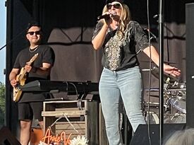 Annie Vander - High Energy Country Band - Country Band - Yorkville, IL - Hero Gallery 3