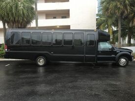 FG Car Service - Event Bus - Miami, FL - Hero Gallery 2