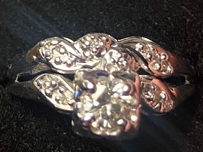 Michael's Grandma Judy, gifts him a ring that belonged to his great grandmother. This ring has now been passed down through four generations.