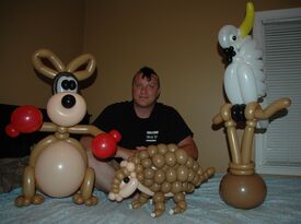 Amazing Balloon Entertainment & Decorations - Balloon Twister - Minneapolis, MN - Hero Gallery 4
