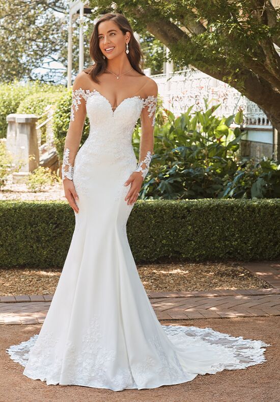 Fit And Flare Wedding Dress With Sweetheart Neckline