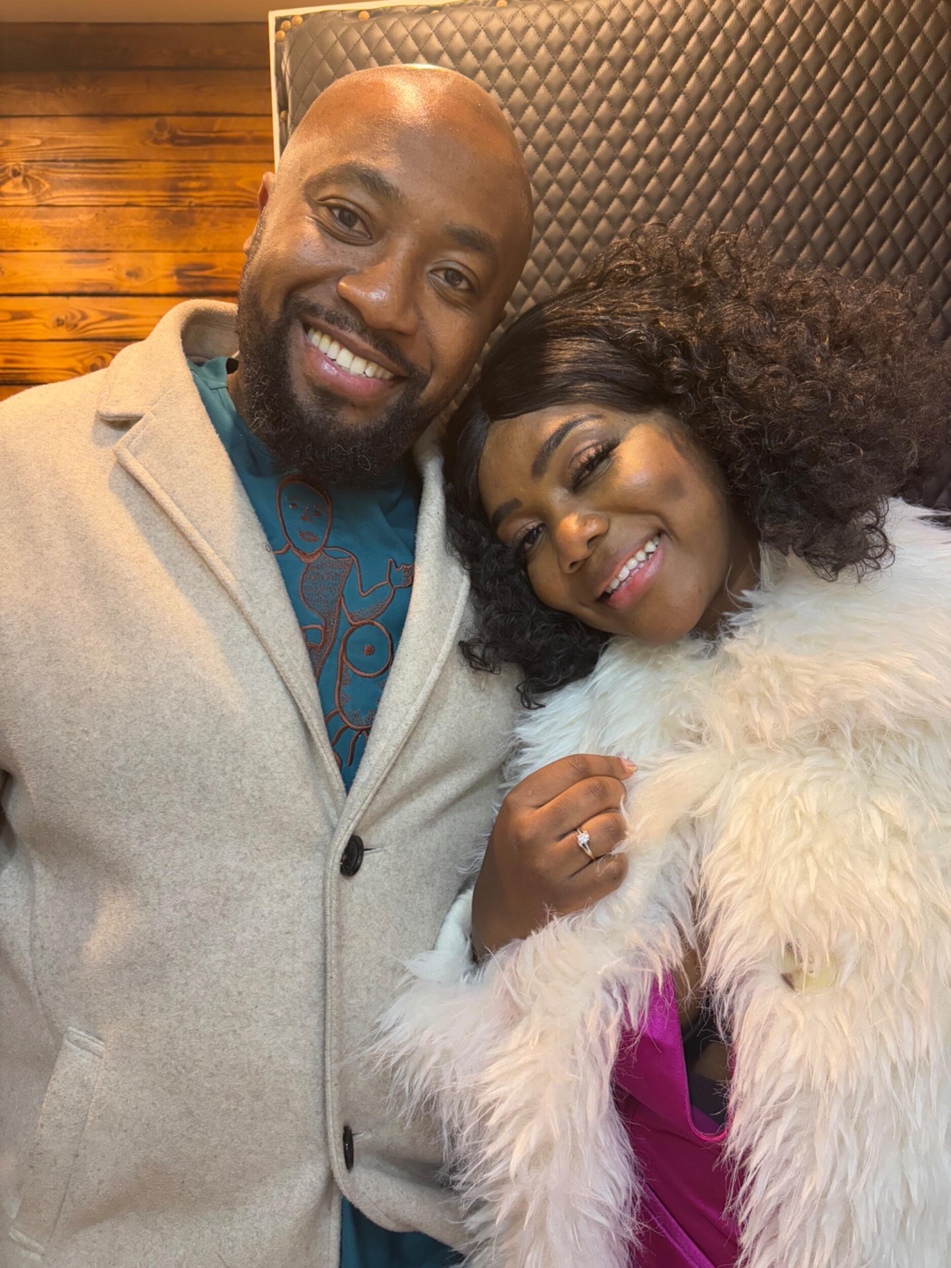 Us 🤍 
Two hearts, one rhythm. 🫶
Bound by laughter, shaped by faith, and rooted in a love that feels both ancient and brand new. ✨🌿
From casual glances to shared dreams, Tobasi love is who we are — tender, true, and joyfully ours. 💫💍

——————————————————————

Nous 🤍
Deux âmes, un rythme. 🫶
Reliées par les rires, sculptées par la foi, portées par un amour qui semble ancien et nouveau à la fois. ✨🌿
De regards volés à des rêves tissés à deux, Tobasi love, c’est cette tendresse rare, vraie, profondément nous. 💫💍