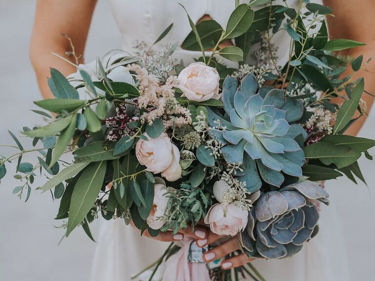 25 Succulent Wedding Bouquets for Any Season