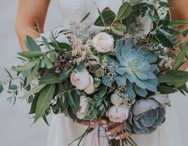 25 Succulent Wedding Bouquets for Any Season