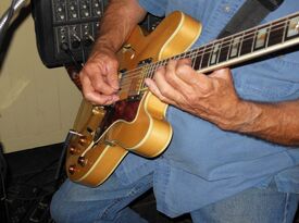 Lou Pompilio - Guitarist - Kintnersville, PA - Hero Gallery 2