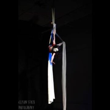 Rebecca - Circus Performer - New York City, NY - Hero Main