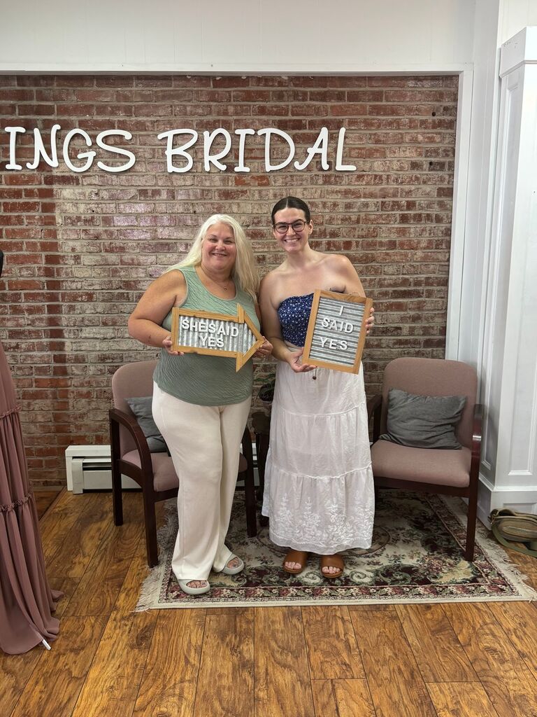 Kelsey chooses a wedding dress.